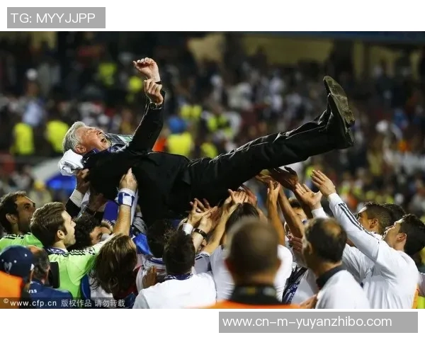 欧冠战术深度剖析：安切洛蒂伪九号战术如何颠覆传统比赛模式